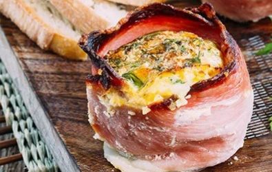 Huevo en cazuela de jamón serrano